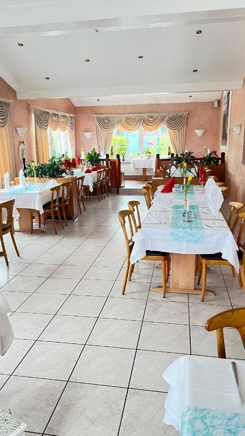 Hotel & Restaurant Am Kirschberg Alten Buseck Extérieur photo