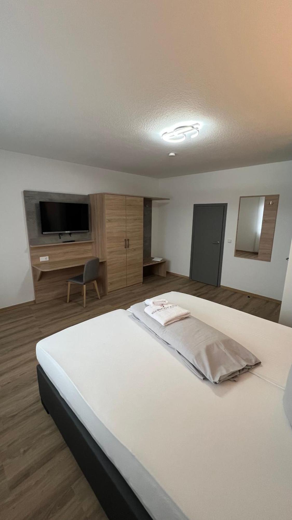 Hotel & Restaurant Am Kirschberg Alten Buseck Extérieur photo
